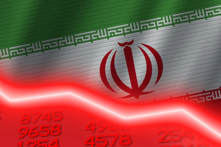 كيف تصدّر إيران نفطها بسلاسة رغم إغلاق مضيق هرمز؟