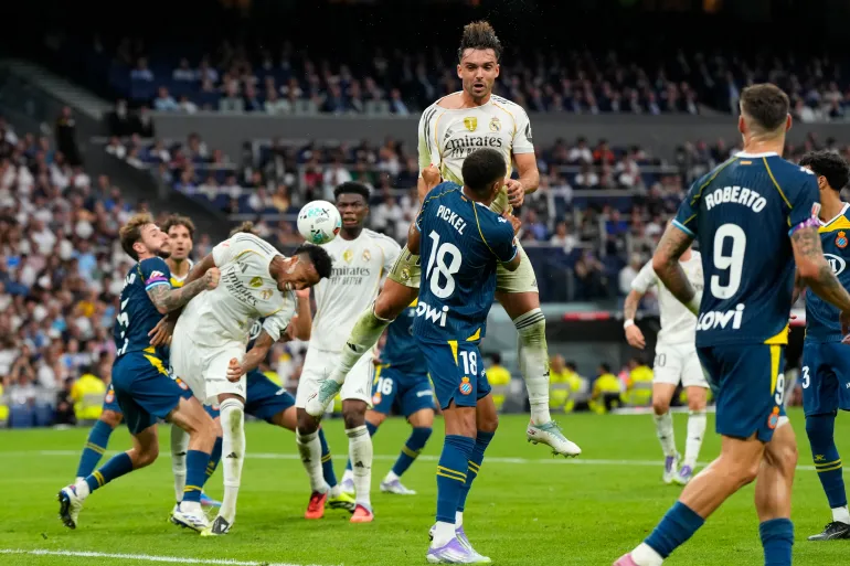مدافع ريال مدريد في المستشفى بعد فقدان 6 كيلوغرامات من وزنه