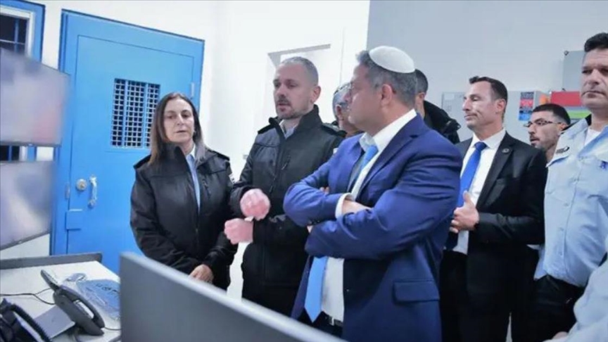 بن غفير: نحتفل باللحوم والأسرى بالخبز الناشف