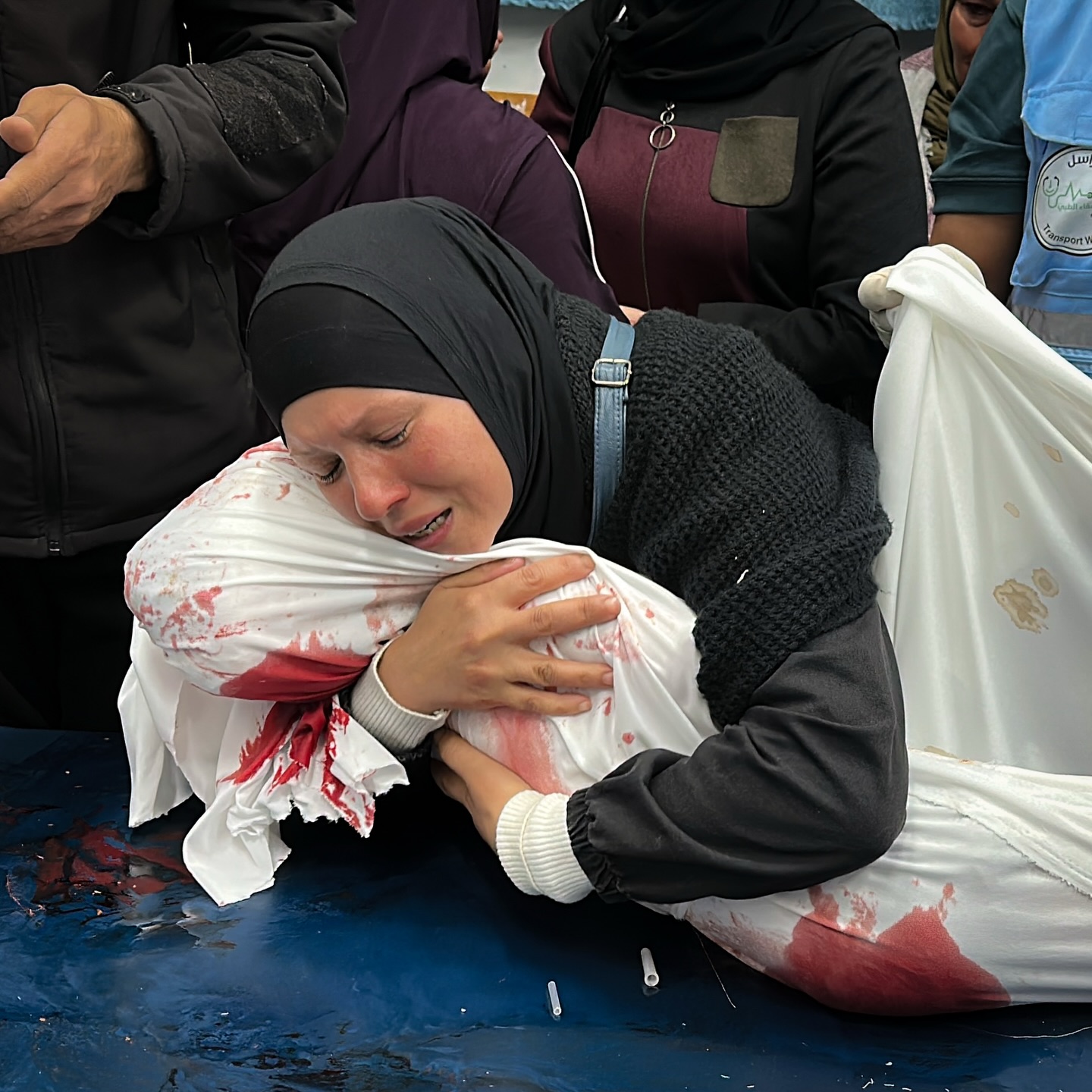 استشهاد طفلة متأثرة بإصابتها برصاص الاحتلال في دير البلح
