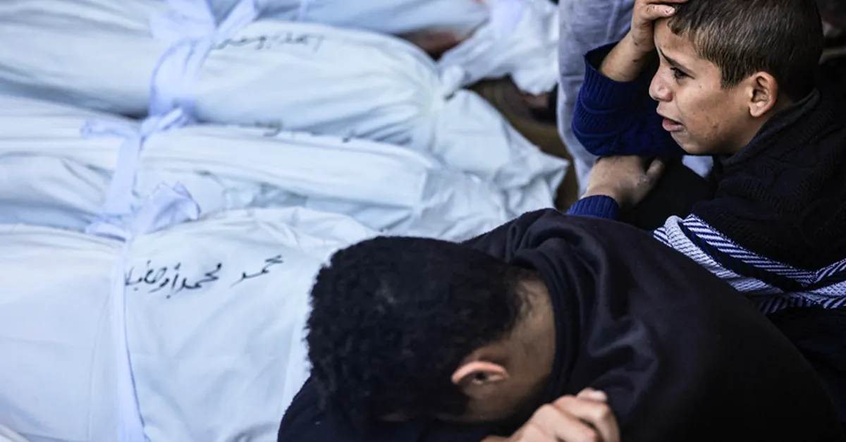 شهيدان في قصف الاحتلال تجمعا للمواطنين في حي الزيتون