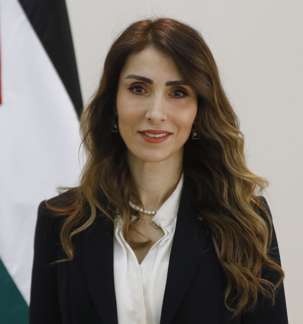 وزيرة العمل: نصف مليون عاطل عن العمل