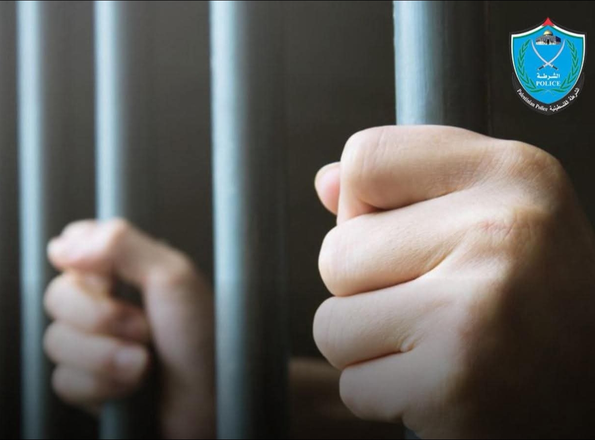 الشرطة تقبض على مدير شركة سياحة مشتبه بالضلوع يقضايا نصب