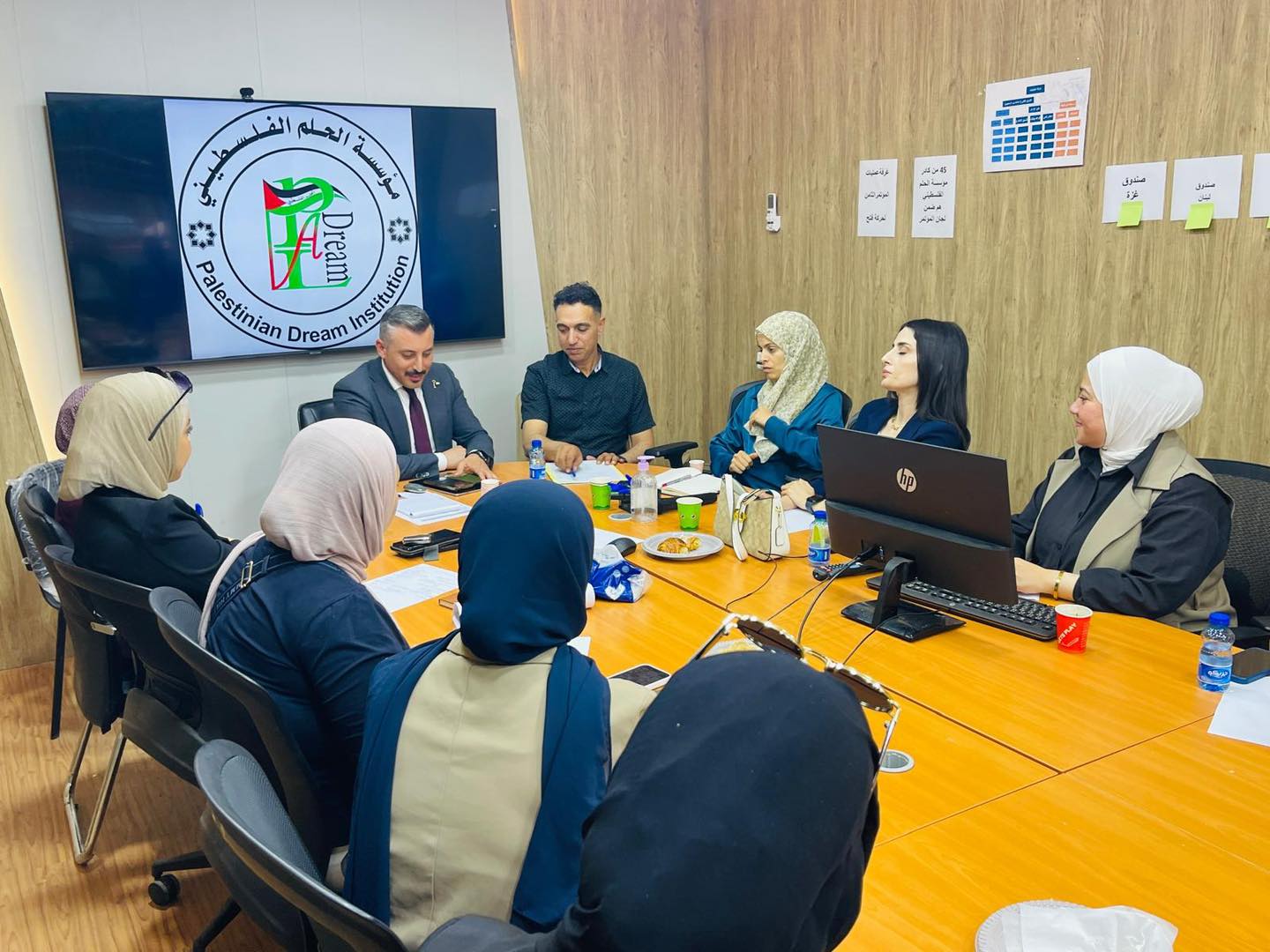 متطوعو "الحلم الفلسطيني" يشاركون في أعمال مؤتمر فتح