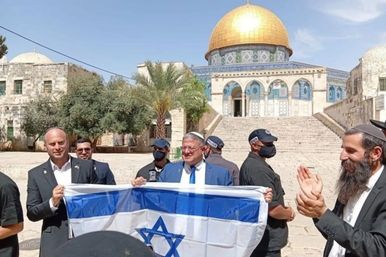 تصاعد الانتهاكات في القدس خلال أيار: نحو 10 آلاف مقتحم للأقصى و101 حالة اعتقال