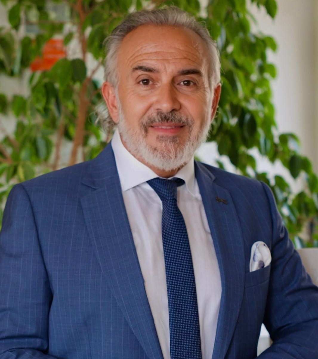 جسر الملك حسين: رسالة محبة من عابر... إلى بوابة تليق بجمال ورفعة الأردن
