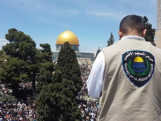 مستشار محافظة القدس يحذر من تراجع تاريخي في أعداد حراس الأقصى