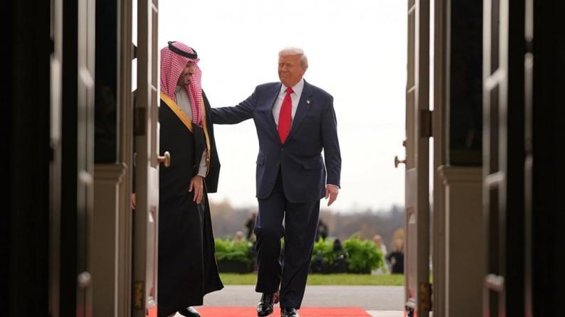 ترمب يحيل الاتفاق النووي مع السعودية إلى الكونغرس ويتمسك بربطه بالتطبيع
