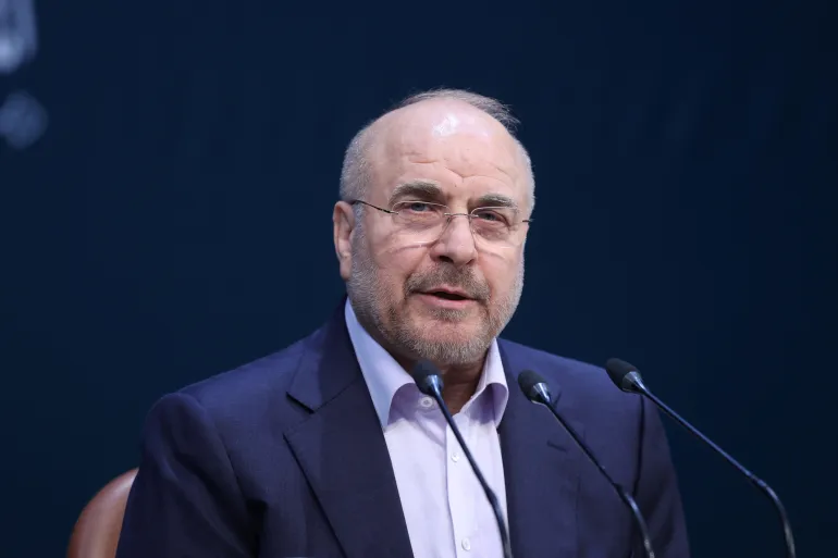قاليباف: من يقتل الأطفال ويختار أهدافه كالشيطان فهو الشيطان