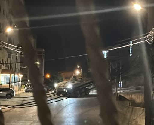 قوات الاحتلال تقتحم نابلس وبلدات في محيطها