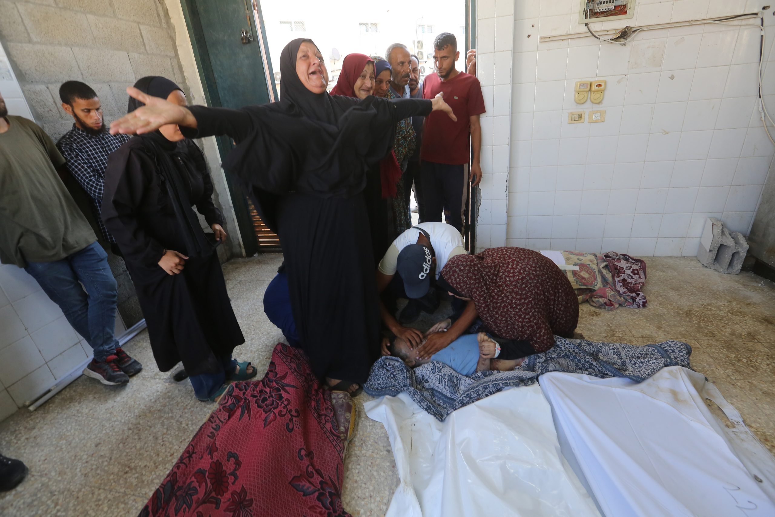 شهيدان أحدهما طفل برصاص الاحتلال في شمال ودنوب قطاع غزة
