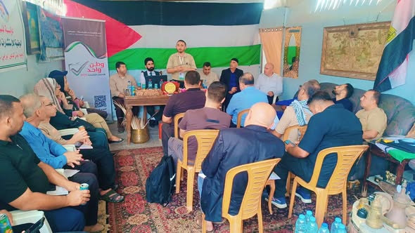 لجنة الإنتخابات المركزية تبدأ في تسليم بطاقات الصحفيين وتنفيذ أنشطة التوعية الانتخابية