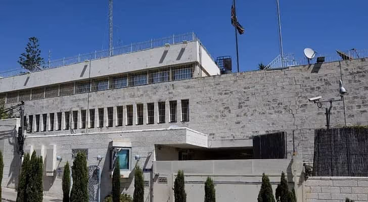 الاحتلال يبدأ إغلاق القنصلية البريطانية بالقدس رداً على عقوبات المستوطنات