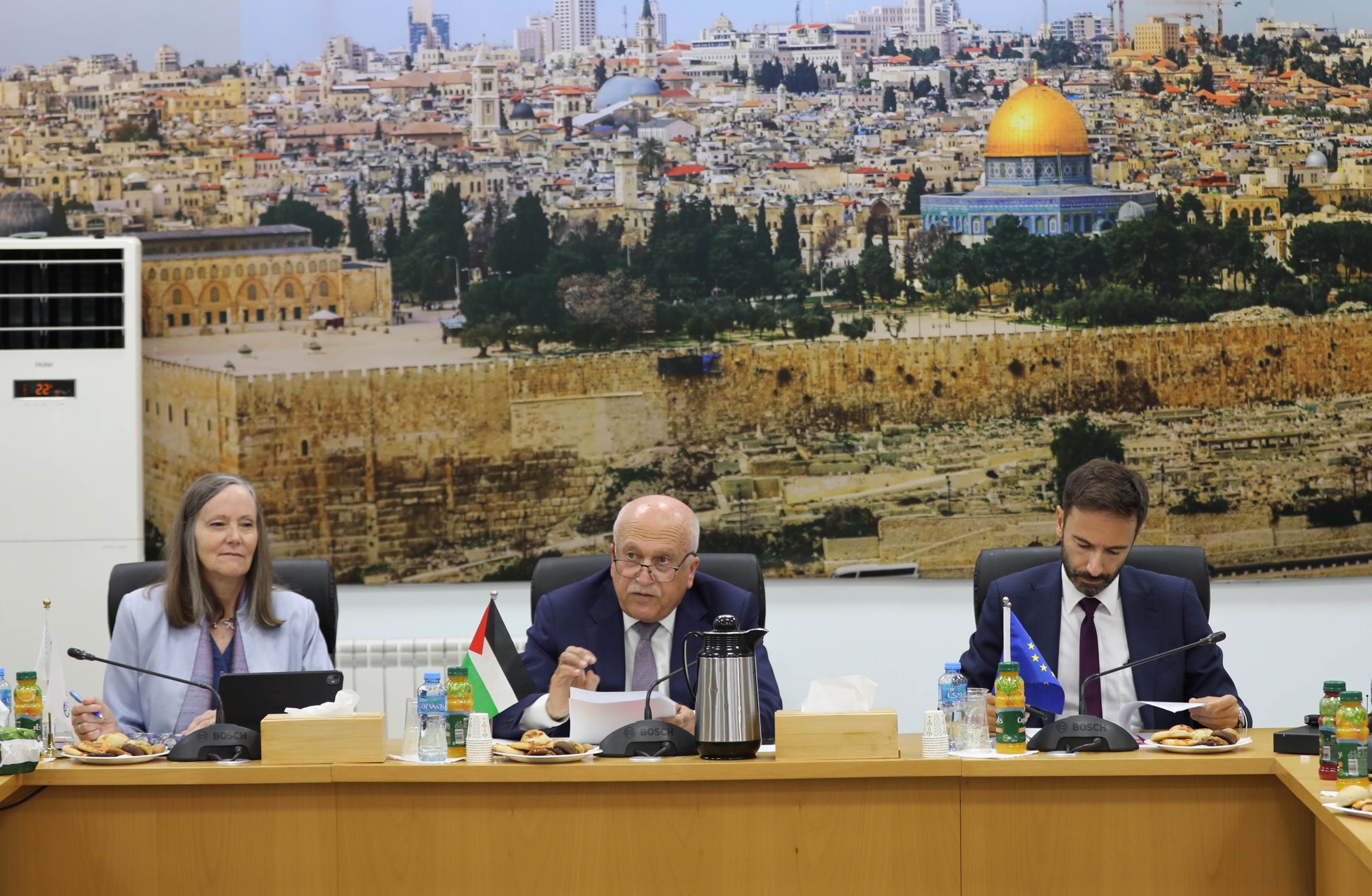 مجموعة المانحين لعمل القطاع الخاص تبحث سبل دعم الاقتصاد الفلسطيني
