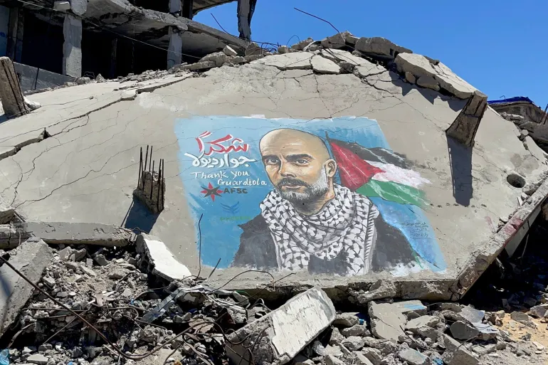 "التضامن مع فلسطين لا يمكن أن يتوقف".. غوارديولا يهاجم الاحتلال في رسالة عبر الأونروا