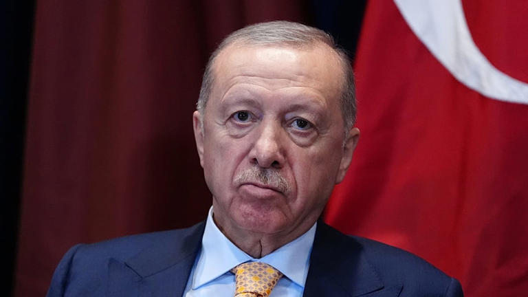 أردوغان يصعّد ضد إسرائيل ويحذّر من حلقة نار تحاصر تركيا